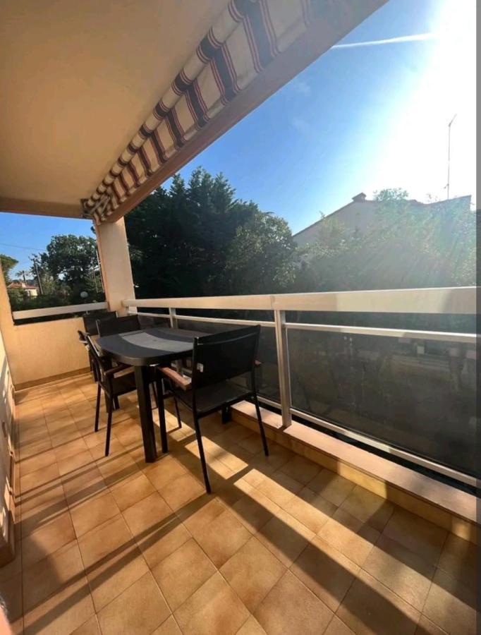 2 Pieces Proche Plage + Parking Golfe-Juan Exterior foto